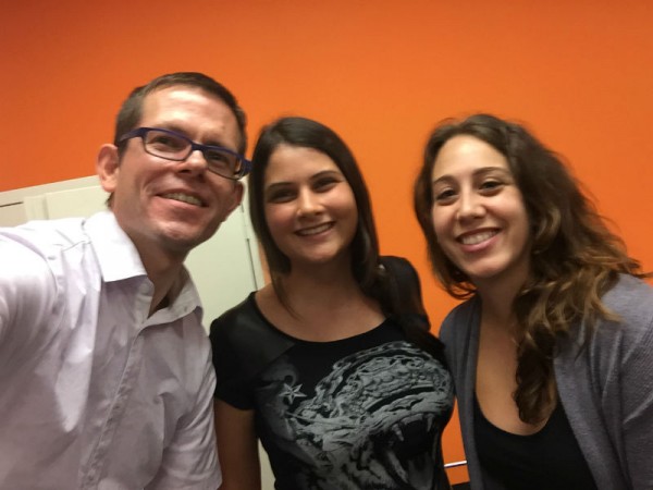 Beatriz talks about studying English in EC and writing 2 books