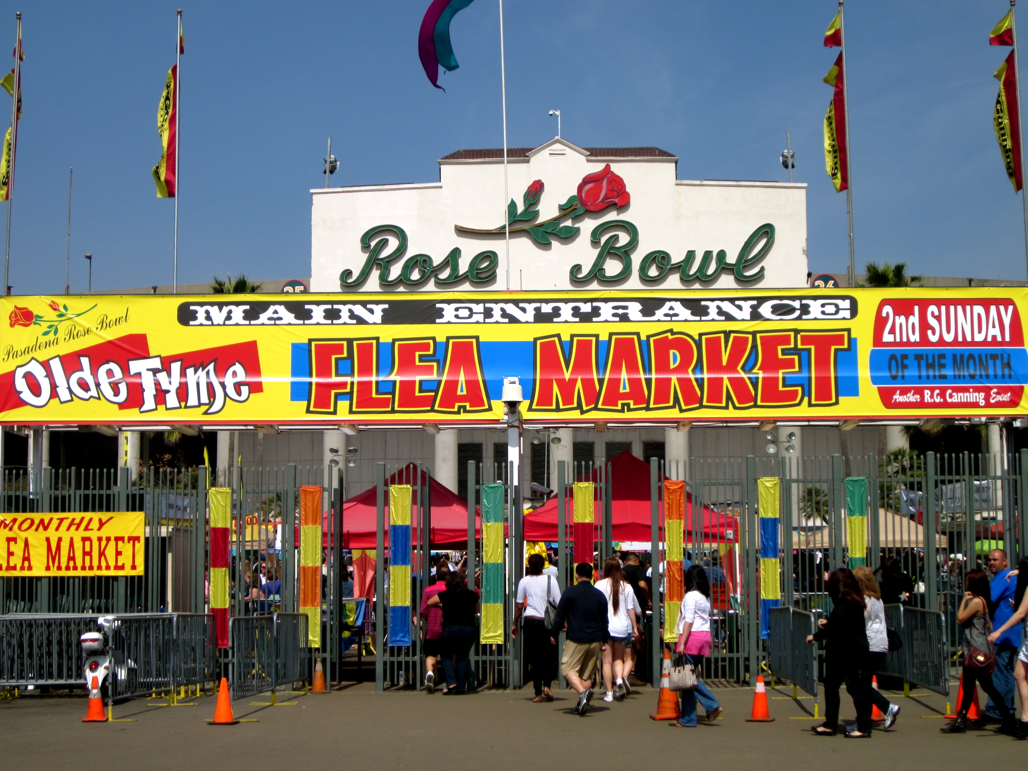 This market doesn't have actual fleas!