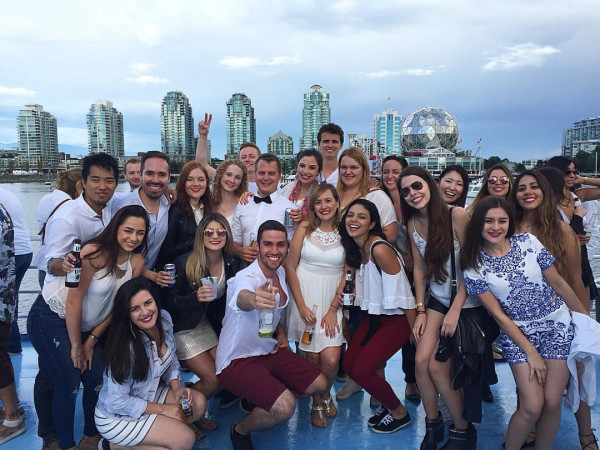 EC Vancouver English Center Students get together for a group photo