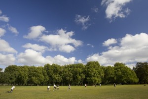 a beautiful London park. Book and English course for adults this summer and check them out