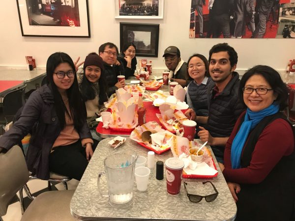 EC Washington ESL Center students dine at famous D.C. restaurant