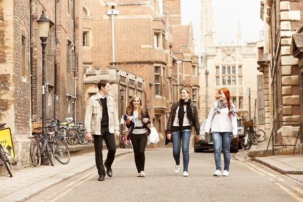 Estudantes em Cambridge
